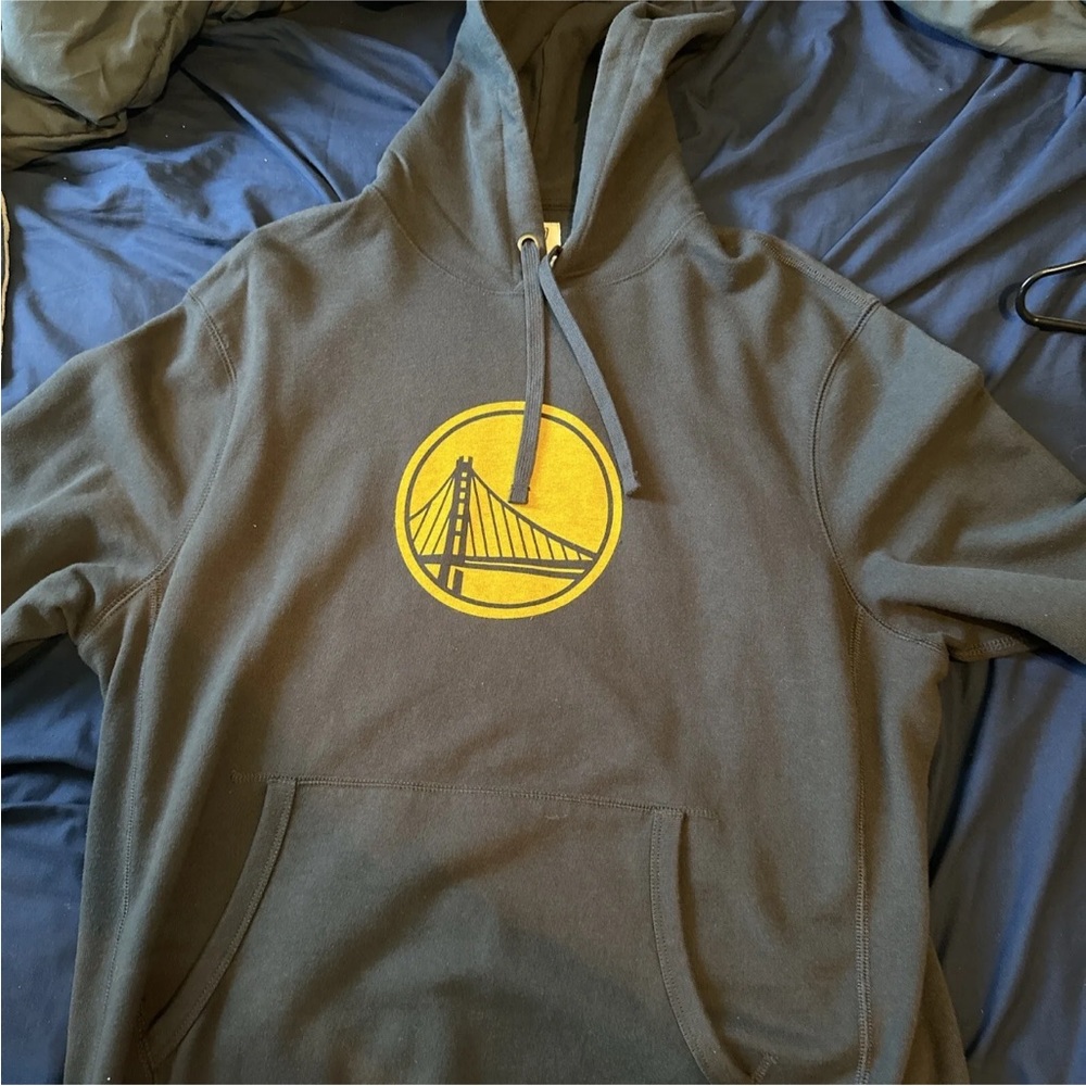 Tailgate Looney Tunes NBA Golden State Warriors Hoodie  Size L
